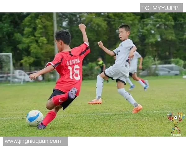 小难民足球:希望与团结的力量在绿茵场上绽放 小难民足球:希望与团结的力量在绿茵场上绽放