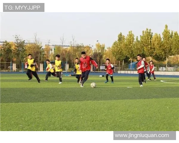 班级足球联赛的激情与团结：我们共同追逐的梦想与荣耀